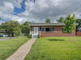 200 S 74th St, Belleville, IL 62223