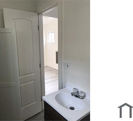 5th image of 959 W 45th St #1