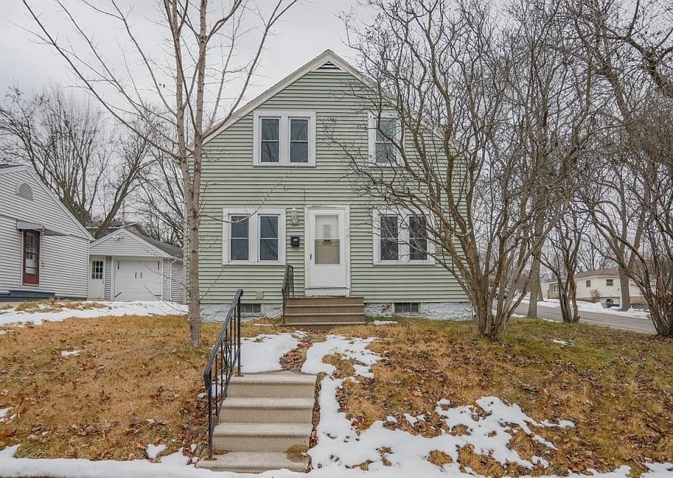 1st image of 230 North 10TH AVENUE