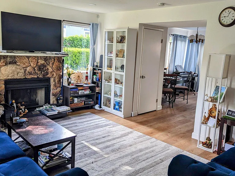2470 Kimpton Ct — Photo 5