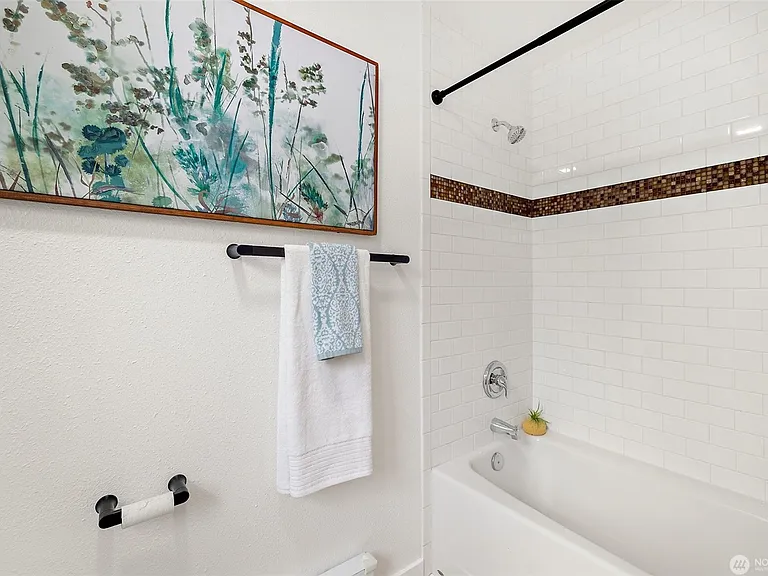 10424 NE 32nd Pl #A202 — Photo 11