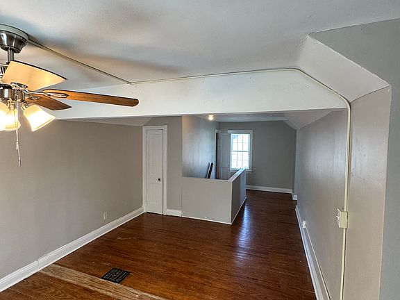 5th image of 4704 Crawford Ave