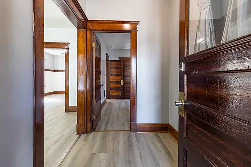 159 Royal Ave Photo 1