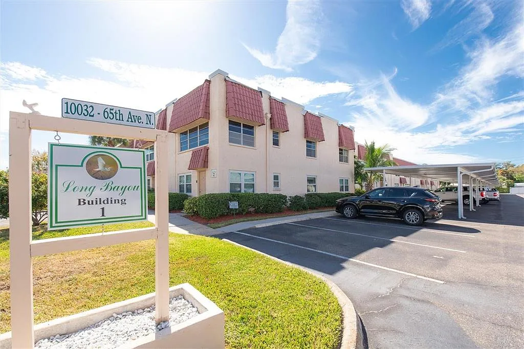 2 bed, 2.0 bath, 1010 sqft, $1,650 — Photo 3
