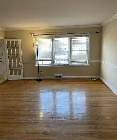 1605 Glen Keith Blvd — Photo 2
