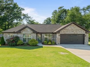 80 Oxford Ln, Decatur, AL 35603