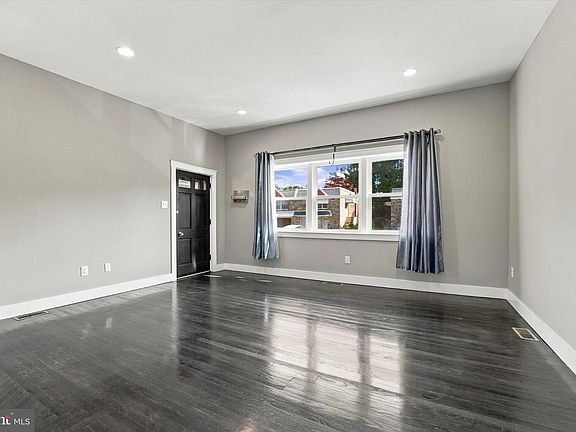 3rd image of 7242 Hill Rd