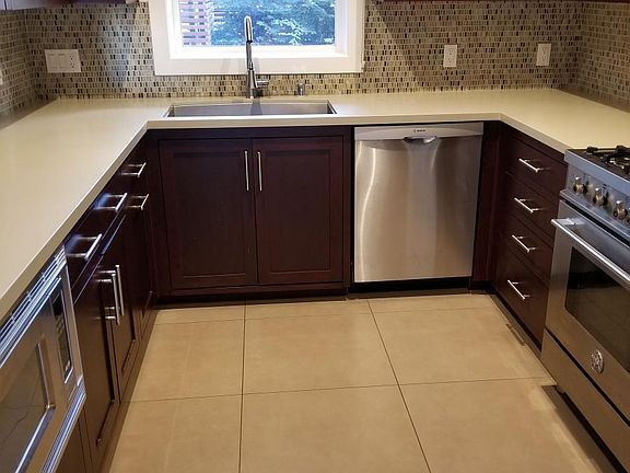 2nd image of 960 N San Antonio Rd Unit 218
