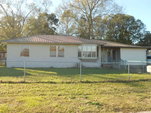 1698 Ole Country Rd, Deatsville, AL 36022