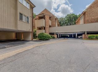 376 Merrimac Trl APT 514, Williamsburg, VA 23185