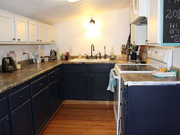 2nd image of 1225 E 18th St