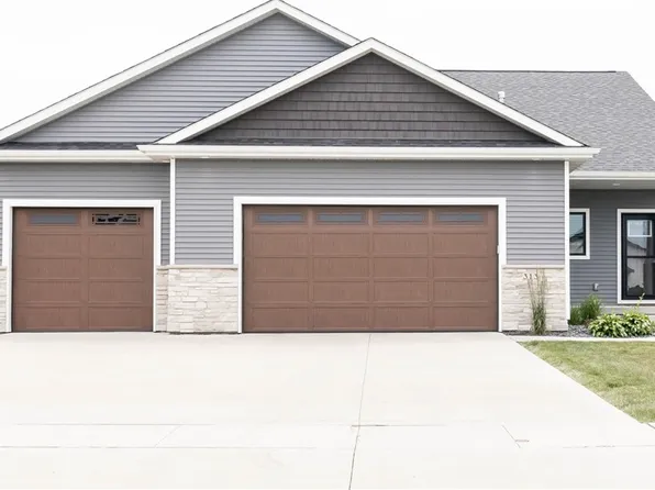 313 Summit Cir NW, Bondurant, IA 50035