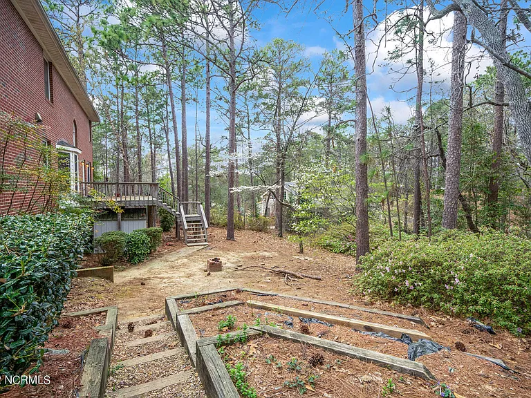 300 Clearfield Ln — Photo 37