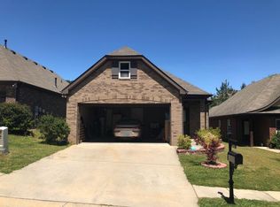 6476 Southern Trace Dr, Leeds, AL 35094