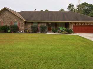 193 Edgewater Dr, Midway, GA 31320