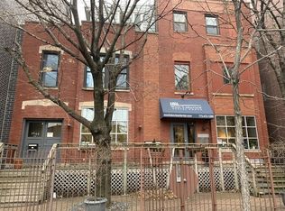 1642 W Belmont Ave, Chicago, IL 60657