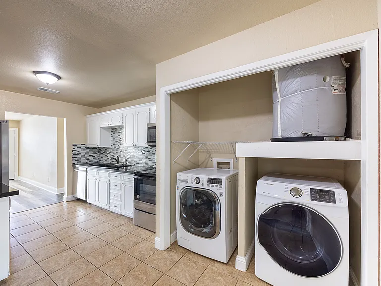 5709 Denise Dr — Photo 10