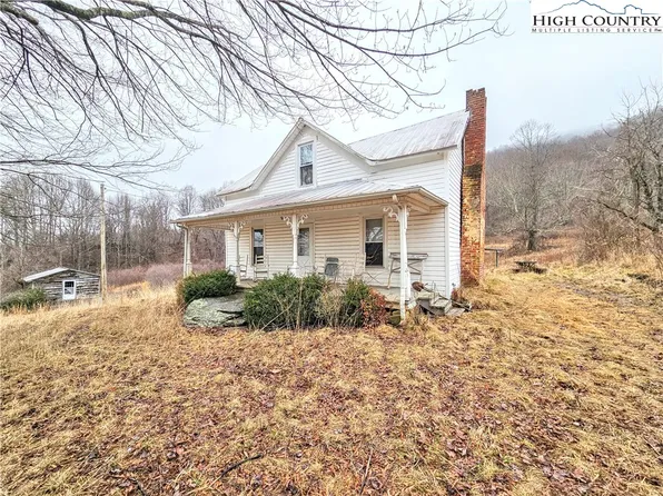 435 Locust Hill, Sparta, NC 28675