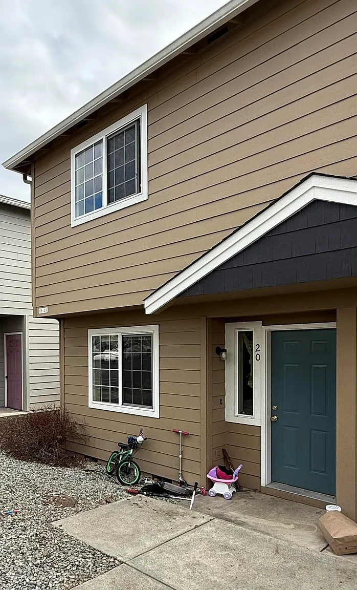 2030 Brookhurst St APT 20 photo 1