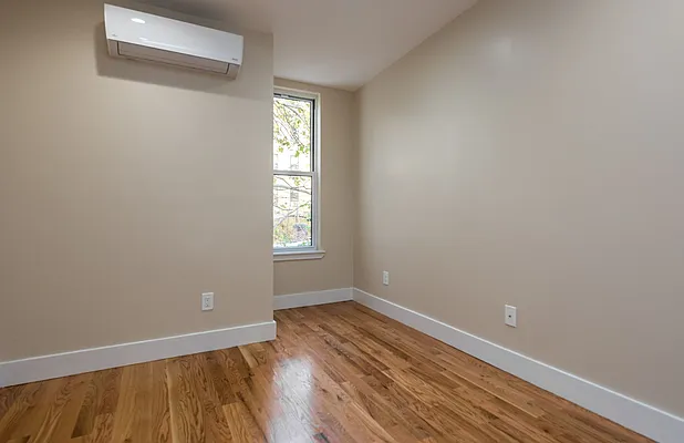 Rented by Nooklyn NYC LLC | media 17