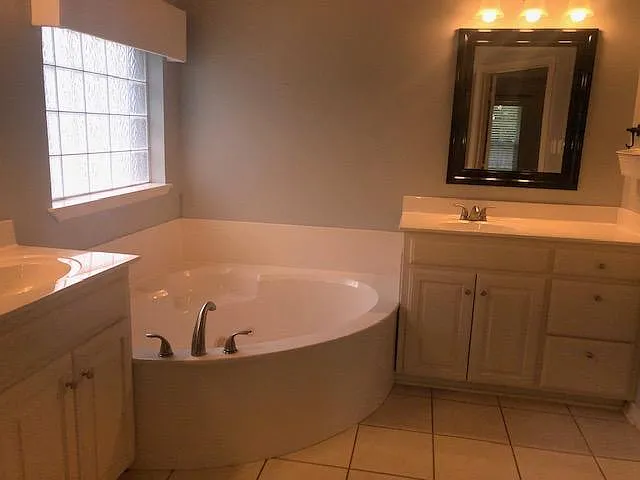 16571 Vieux Carre — Photo 13