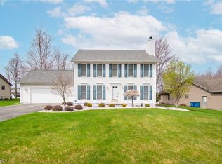 229 Clingan Rd, Struthers, OH 44471