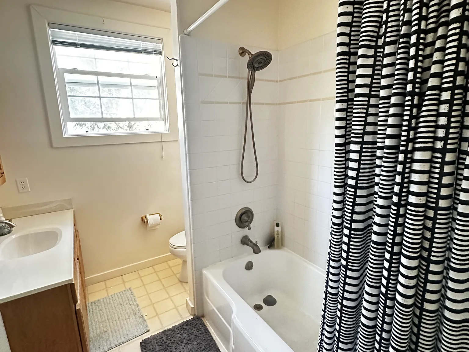 2 bed, 1421 sqft, $1,195 — Photo 4