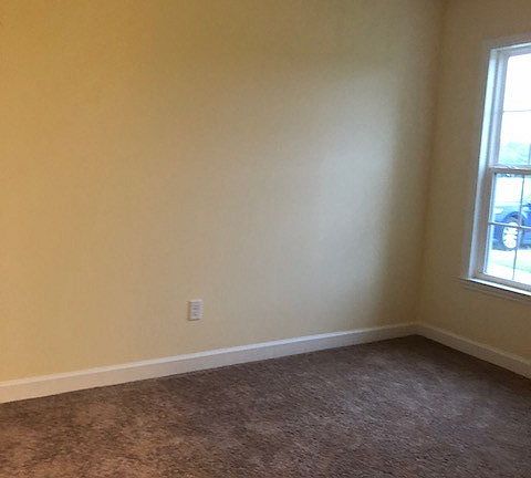 2nd image of 3424 Greenhill Dr