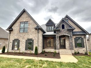 316 Oaks Xing #12, Lebanon, TN 37087