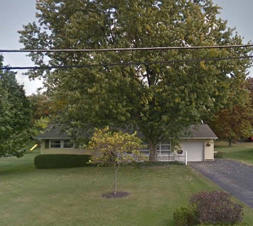 1st image of 1454 Eastview Dr