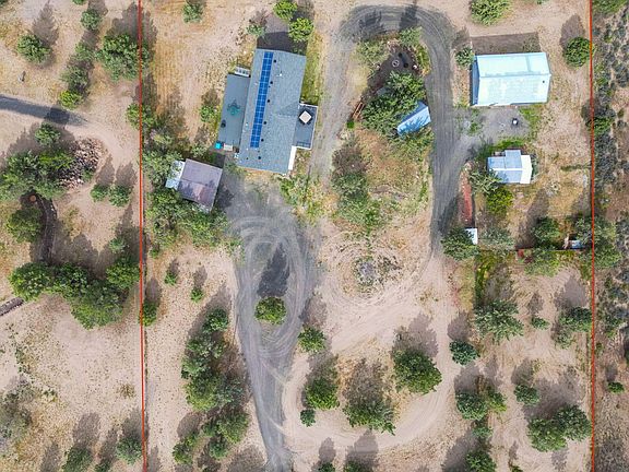 3rd image of 4163 SE Tillamook Loop