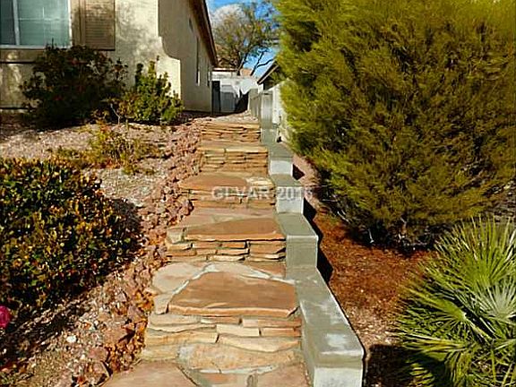 4th image of 10704 Cliff Mountain Ave