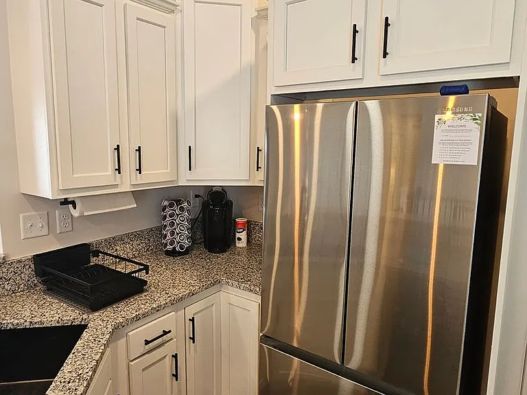 710 Orchard St — Photo 10