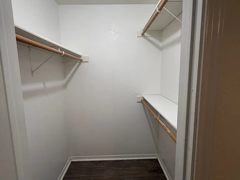 802 Hackberry St — Photo 14