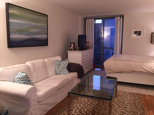 Rented by Keller Williams NYC | media 8