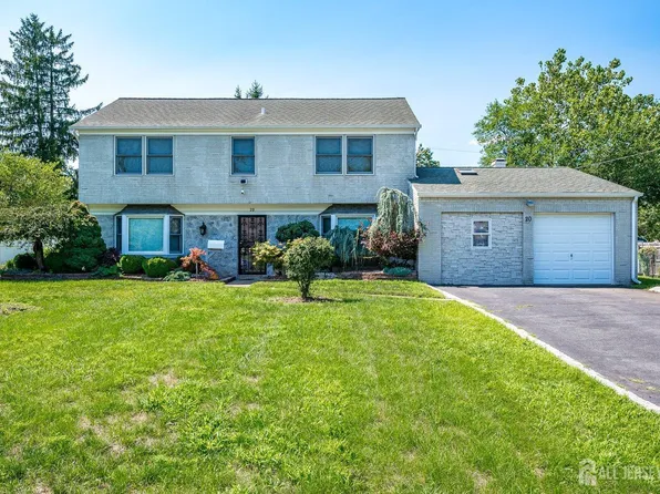 20 Tamarack Rd, Somerset, NJ 08873