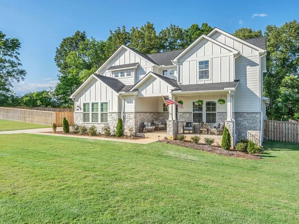 219 Applewood Ct, Huntsville, AL 35811