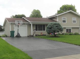 501 Churchill Dr, Rochester, NY 14616