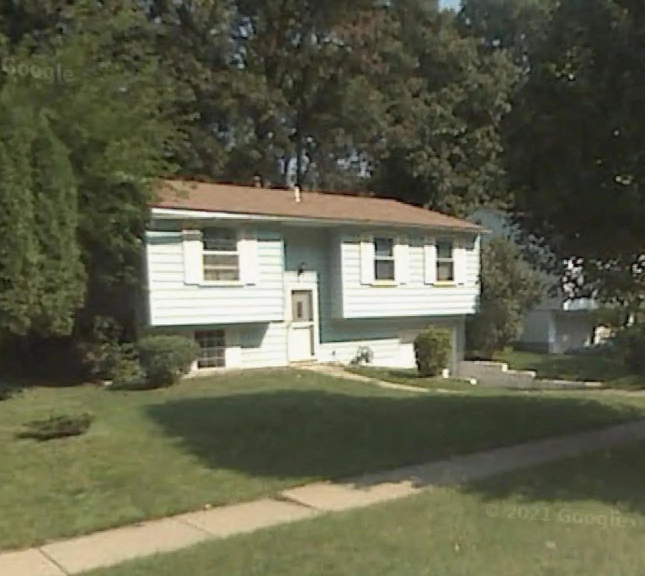 5 bed, 1.5 bath, 1450 sqft, $1,525 — Photo 1