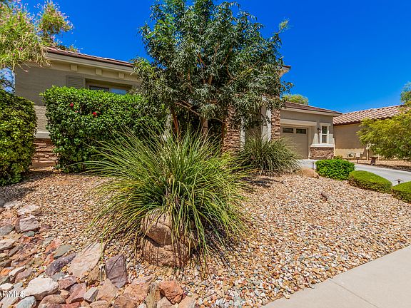 2nd image of 18648 W CINNABAR Avenue
