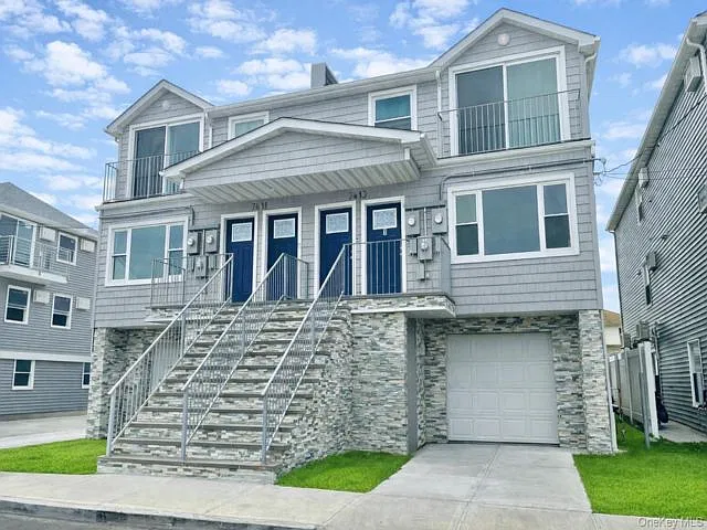 3 bed, 1.0 bath, 1000 sqft, $2,850 — Photo 1