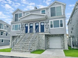 74-13 Hillmeyer Ave, Arverne, NY 11692