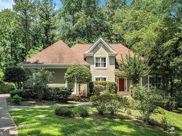 2695 Moon Cabin Dr, Powder Springs, GA 30127