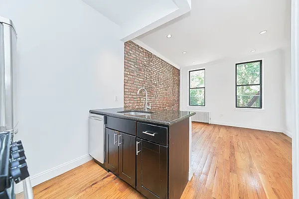 Rented by Living New York | media 1