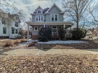 311 W Green St, Champaign, IL 61820