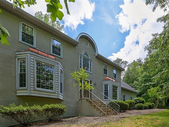 2nd image of 6829 Greenoak Dr