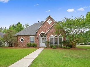 2304 Crossing Ct, Mandeville, LA 70448