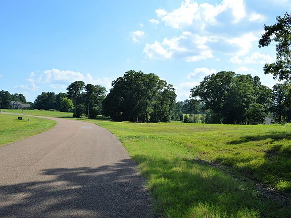 Arriving, property on right
