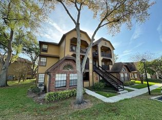 325 Lakepointe Dr UNIT 204, Altamonte Springs, FL 32701