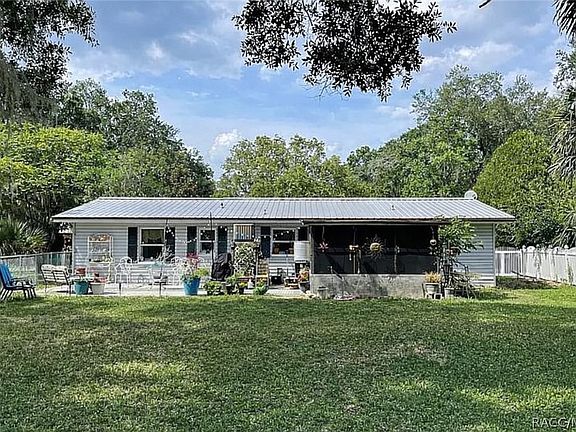 3rd image of 10740 W Spring Cir